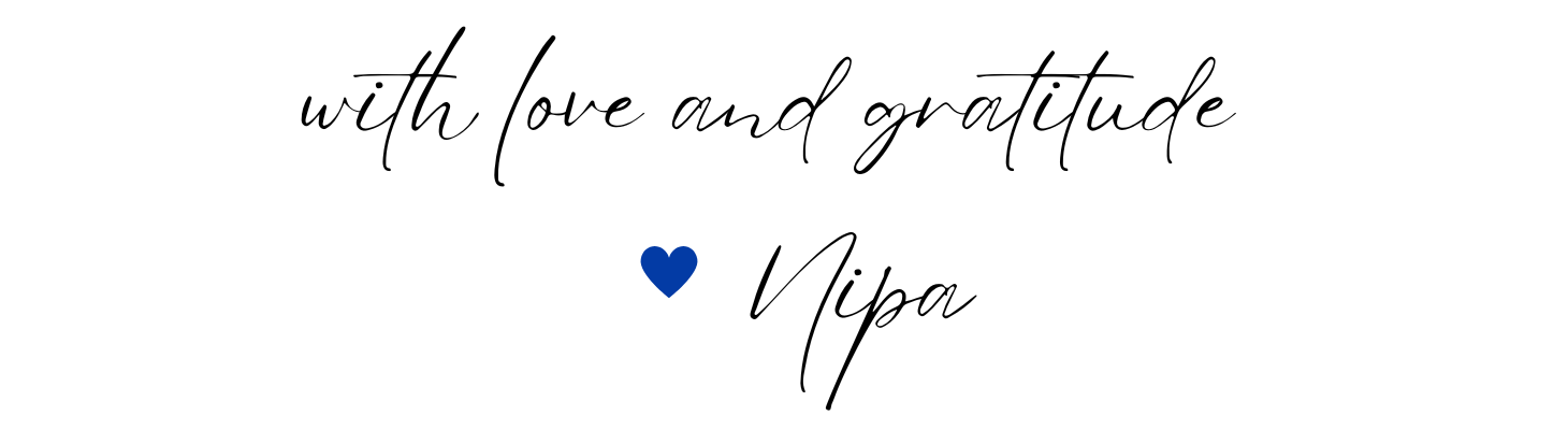 Fashionipa signature: with love and gratitude (blue heart) Nipa