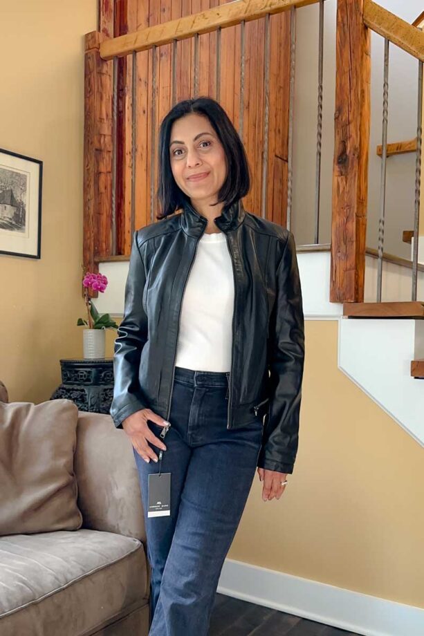 Fashionipa (Nipa) wearing a black leather jacket.